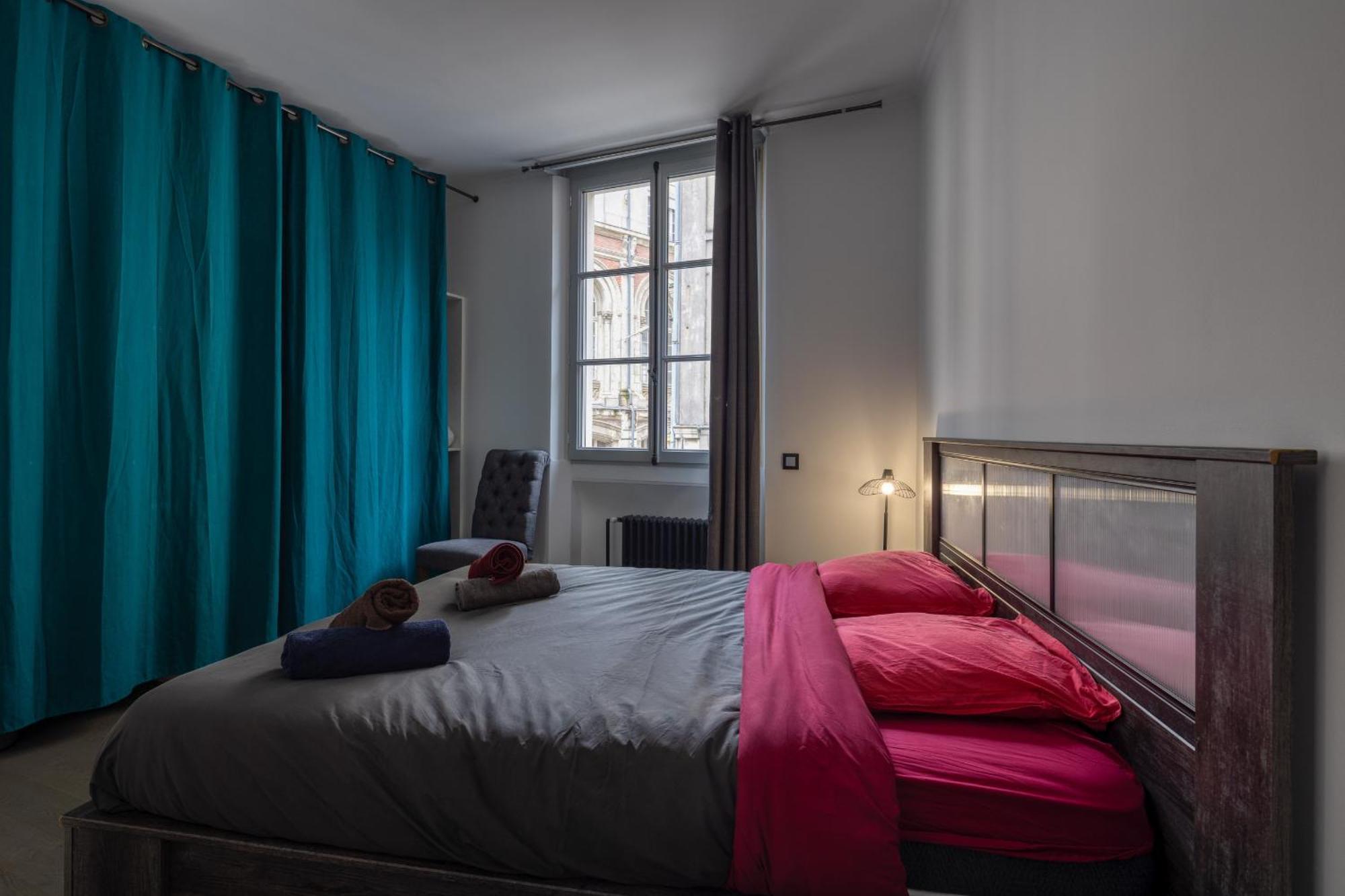 Appartement Spacieux Au Coeur D'Angers Etage 1 - 6 Personnes Exterior foto